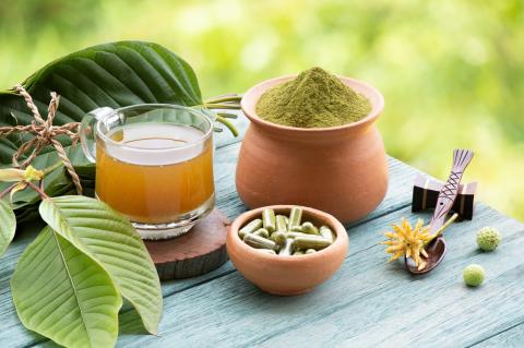 A Guide to Combining Kratom with Other Supplements for Enhanced Benefits